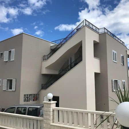 Apartment Lizzi. โตรกีร์ ภายนอก รูปภาพ